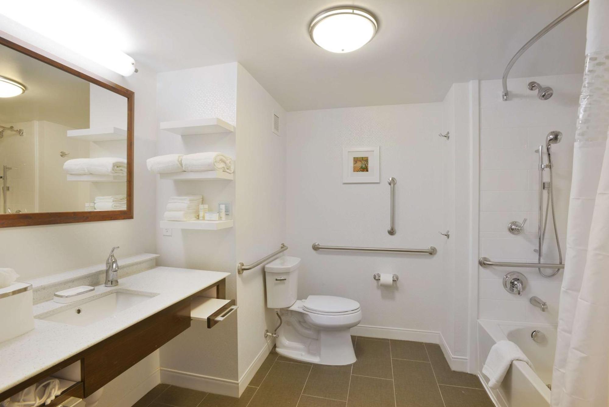 Hampton & - Cincinnati/kenwood, Oh Hotel
