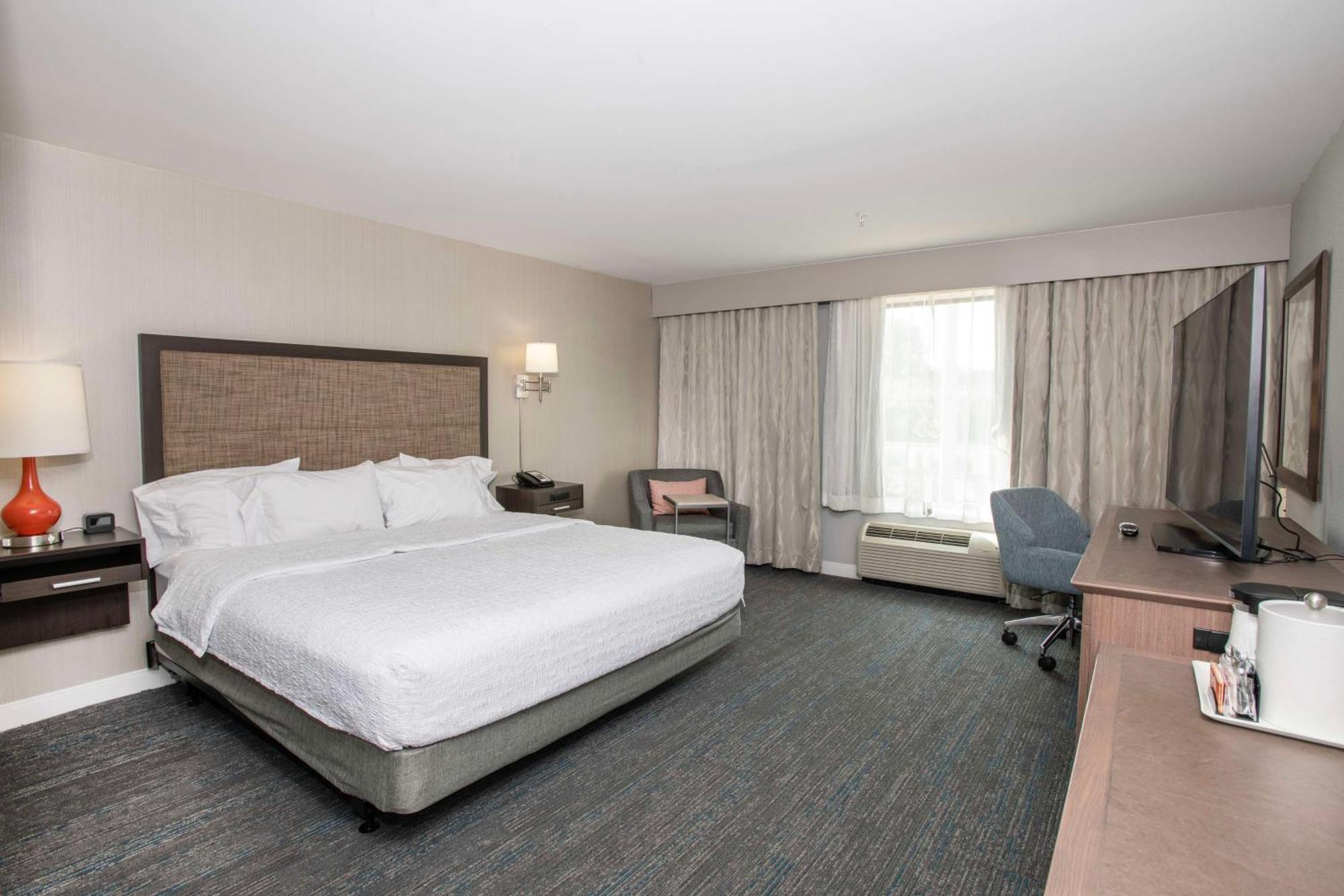 Hotel Hampton & - Cincinnati/kenwood, Oh Silverton