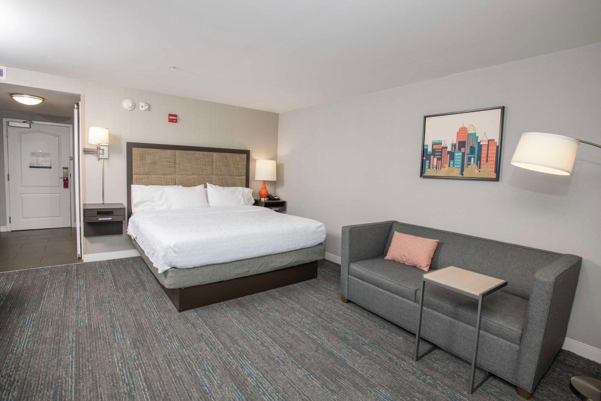 Hotel Hampton & - Cincinnati/kenwood, Oh 3*